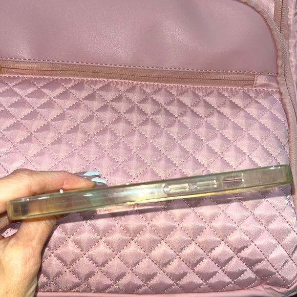 iPhone 13 Cases - Picture 9 of 16